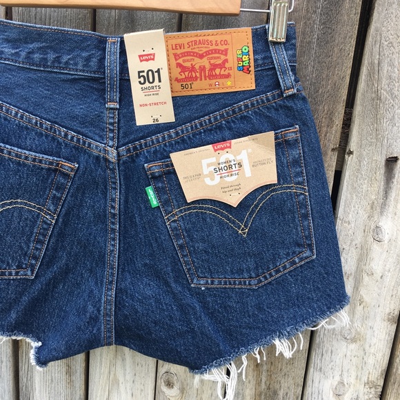 NWT Levi’s x Super Mario 501 Jean Shorts Blue 26 - Picture 8 of 15